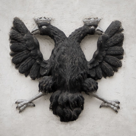 Adler-Relief am Gebäude